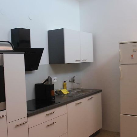 Apartman Koralj Apartment Pula Bagian luar foto
